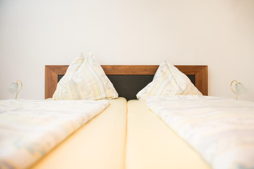 Pension Irlingerhof Мондзее Номер фото